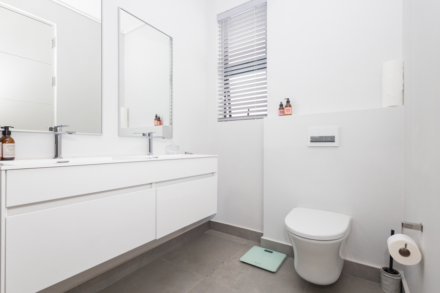 To Let 3 Bedroom Property for Rent in Le Coste Estate Western Cape